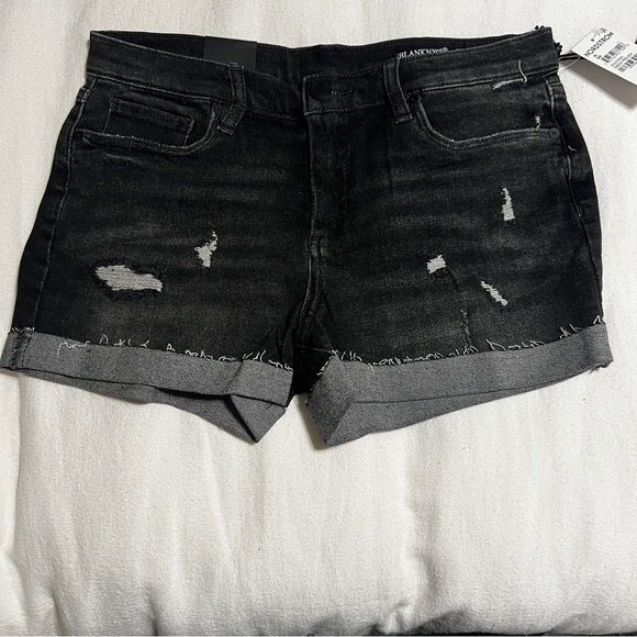Blank NYC NWT roll up short Size 27 28 and 29 - Picture 8 of 10